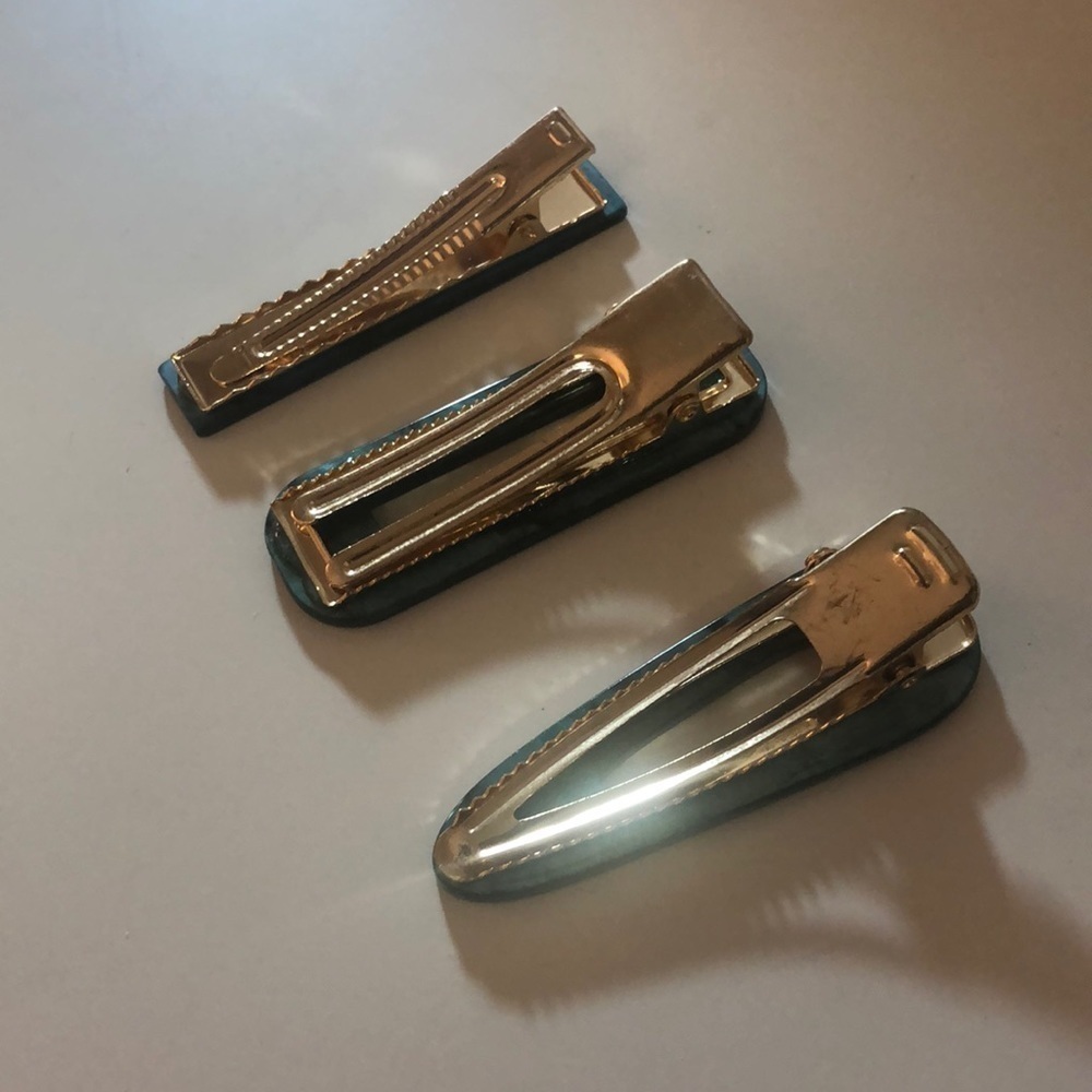 ACRYLIC Hair Clips - Picture 2 of 2